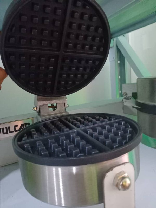 Single-Set Round Waffle Maker